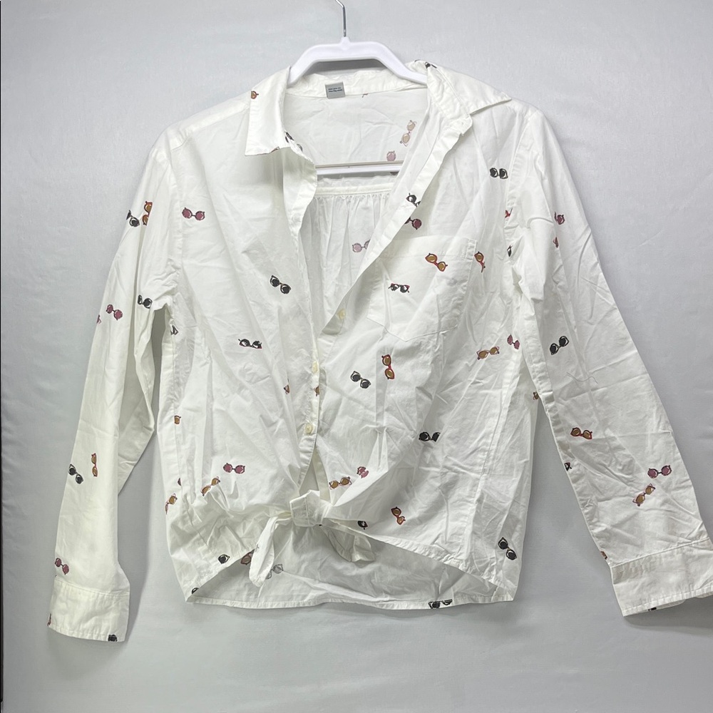 Old Navy White Blouse with‎ Sunglasses Print